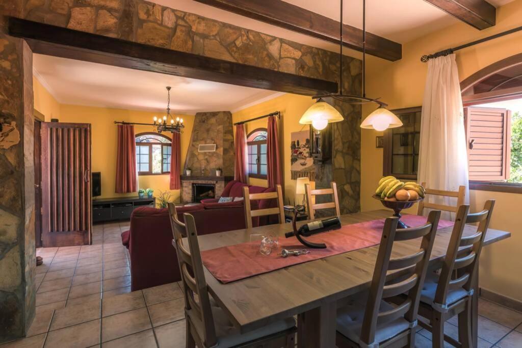 Vivienda Vacacional La Finca Los Palmitos Bagian luar foto